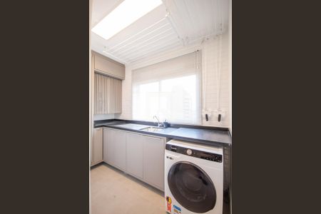 Apartamento à venda com 111m², 2 quartos e 2 vagas Apartamento à venda com 111m², 2 quartos e 2 vagasÁrea de Serviço