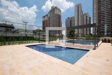 Apartamento à venda com 111m², 2 quartos e 2 vagas Apartamento à venda com 111m², 2 quartos e 2 vagasÁrea comum - Piscina