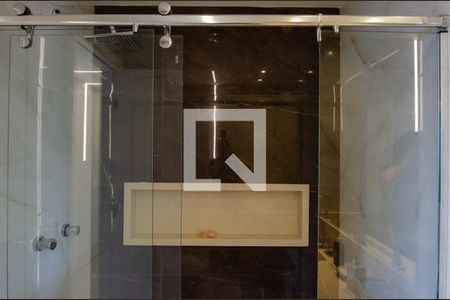 Apartamento para alugar com 186m², 3 quartos e 3 vagasBanheiro 