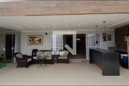 Apartamento para alugar com 186m², 3 quartos e 3 vagasVaranda 