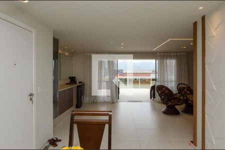 Apartamento para alugar com 186m², 3 quartos e 3 vagasSala