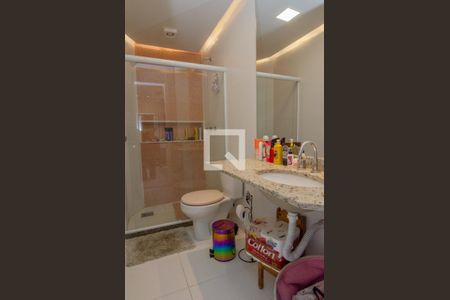 Apartamento para alugar com 186m², 3 quartos e 3 vagasBanheiro 