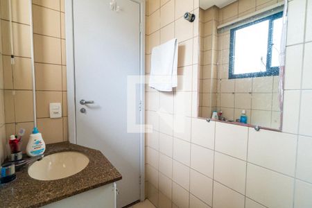 Apartamento à venda com 220m², 4 quartos e 3 vagasBanheiro da Suíte 2
