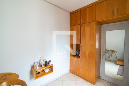 Apartamento à venda com 220m², 4 quartos e 3 vagasSuíte 2