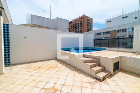 Apartamento à venda com 220m², 4 quartos e 3 vagasPiscina