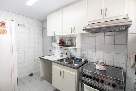 Apartamento à venda com 220m², 4 quartos e 3 vagasCozinha