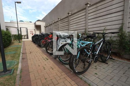 Apartamento para alugar com 27m², 1 quarto e sem vagaÁrea comum - Bicicletário