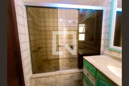 Apartamento para alugar com 237m², 4 quartos e 3 vagasSuíte 2 banheiro 