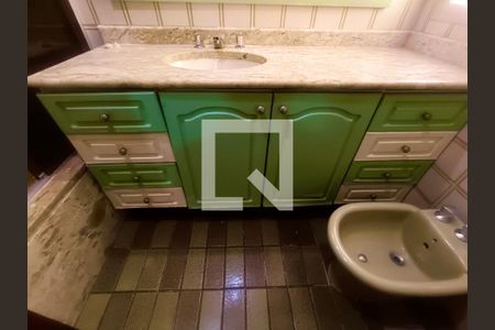 Apartamento para alugar com 237m², 4 quartos e 3 vagasSuíte 2 banheiro 