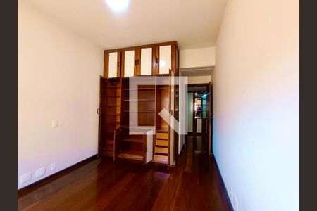 Apartamento para alugar com 237m², 4 quartos e 3 vagasQuarto 2