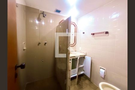 Apartamento para alugar com 237m², 4 quartos e 3 vagasBanheiro social 