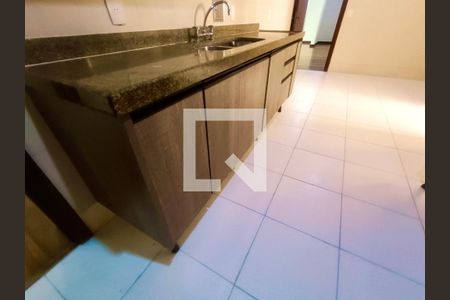 Apartamento para alugar com 237m², 4 quartos e 3 vagasCopa / Cozinha 