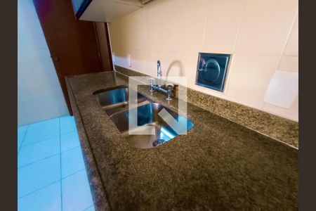 Apartamento para alugar com 237m², 4 quartos e 3 vagasCopa / Cozinha 