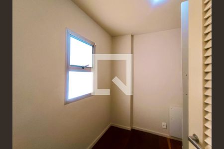 Apartamento para alugar com 237m², 4 quartos e 3 vagasQuarto serviço 