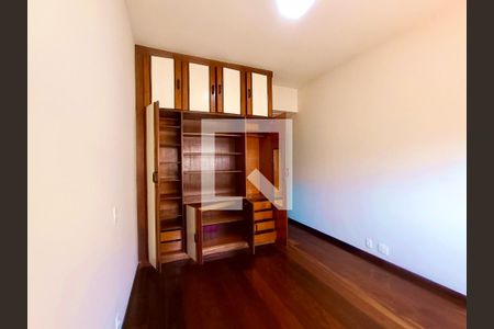 Apartamento para alugar com 237m², 4 quartos e 3 vagasQuarto 2