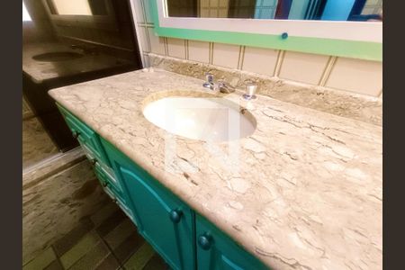 Apartamento para alugar com 237m², 4 quartos e 3 vagasSuíte 2 banheiro 