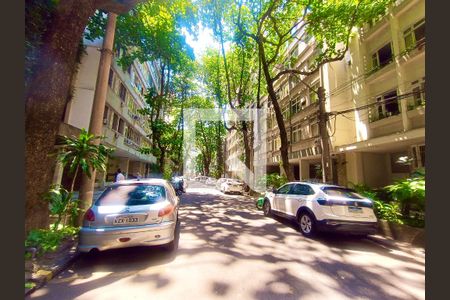 Apartamento para alugar com 237m², 4 quartos e 3 vagasVista da Rua