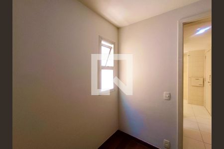 Apartamento para alugar com 237m², 4 quartos e 3 vagasQuarto reversível 