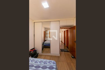 Quarto 2 de casa para alugar com 3 quartos, 220m² em Monsenhor Messias, Belo Horizonte