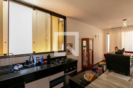 Casa para alugar com 220m², 3 quartos e 2 vagas Casa para alugar com 220m², 3 quartos e 2 vagasCozinha