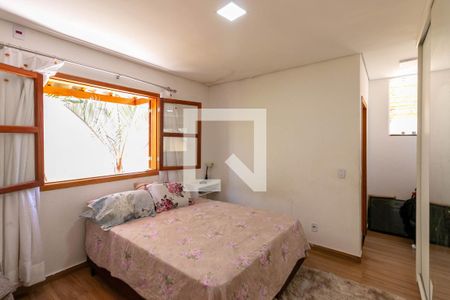 Casa para alugar com 220m², 3 quartos e 2 vagas Casa para alugar com 220m², 3 quartos e 2 vagasQuarto Suíte