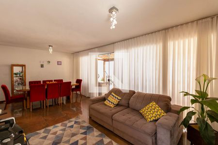 Sala de casa para alugar com 3 quartos, 220m² em Monsenhor Messias, Belo Horizonte