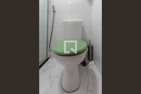 Casa para alugar com 220m², 3 quartos e 2 vagas Casa para alugar com 220m², 3 quartos e 2 vagasBanheiro Social