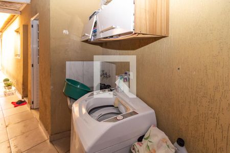 Casa à venda com 70m², 2 quartos e 2 vagas Casa à venda com 70m², 2 quartos e 2 vagasÁrea de Serviço