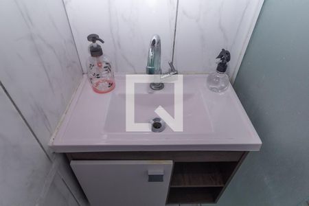 Casa à venda com 70m², 2 quartos e 2 vagas Casa à venda com 70m², 2 quartos e 2 vagasBanheiro 1