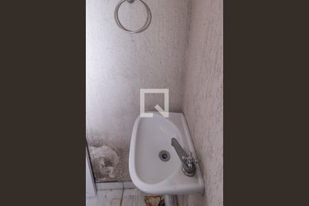 Casa à venda com 70m², 2 quartos e 2 vagas Casa à venda com 70m², 2 quartos e 2 vagasBanheiro 2