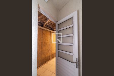 Casa à venda com 70m², 2 quartos e 2 vagas Casa à venda com 70m², 2 quartos e 2 vagasBanheiro 2