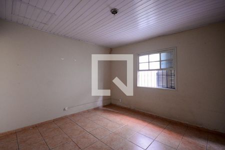 Quarto 1  de casa à venda com 4 quartos, 200m² em Vila Santo Estefano, São Paulo