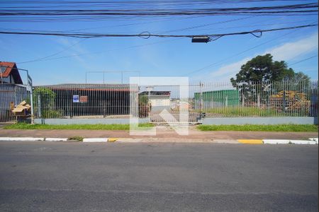 Casa para alugar com 160m², 2 quartos e 2 vagasFachada