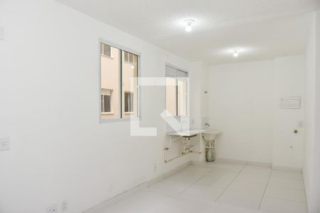 Sala/Cozinha de apartamento para alugar com 2 quartos, 40m² em Rubem Berta, Porto Alegre