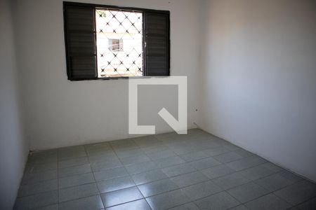 Quarto 1 de casa para alugar com 2 quartos, 75m² em Vila Gustavo, São Paulo