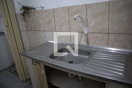 Casa para alugar com 75m², 2 quartos e 1 vagaBanheiro