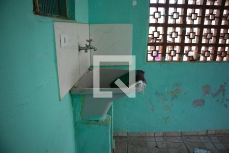 Casa para alugar com 75m², 2 quartos e 1 vagaÁrea de Serviço