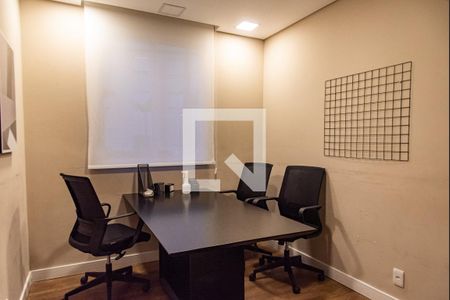 Apartamento à venda com 72m², 2 quartos e 1 vagaSala de reunião