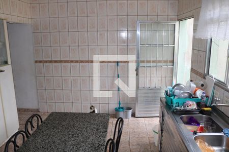 Casa à venda com 551m², 3 quartos e 8 vagas Casa à venda com 551m², 3 quartos e 8 vagascozinha 01