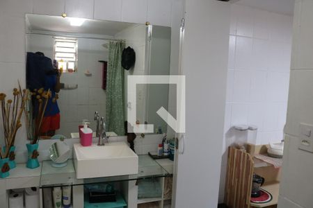 Casa à venda com 551m², 3 quartos e 8 vagas Casa à venda com 551m², 3 quartos e 8 vagasbanheiro 02