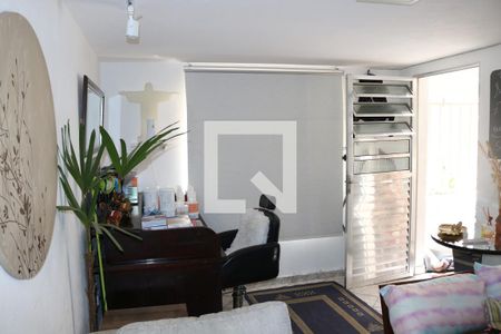 Casa à venda com 551m², 3 quartos e 8 vagas Casa à venda com 551m², 3 quartos e 8 vagasSala 02