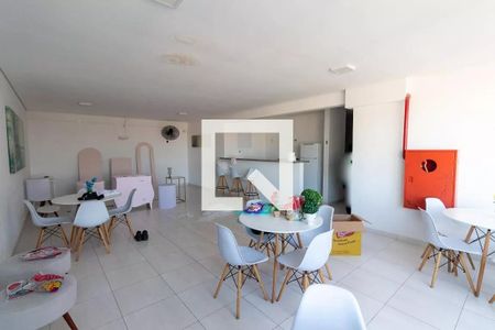 Apartamento à venda com 48m², 2 quartos e sem vagaÁrea comum - Salão de festas