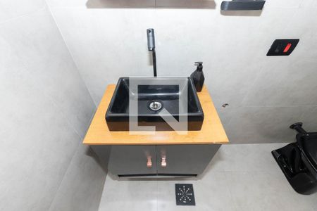 Apartamento para alugar com 54m², 1 quarto e sem vaga Apartamento para alugar com 54m², 1 quarto e sem vagaBanheiro