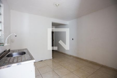 Cozinha de apartamento para alugar com 1 quarto, 35m² em Granja Carolina, Cotia