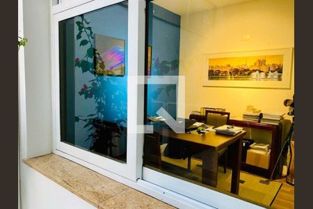 Casa à venda com 3 quartos, 320m² em Planalto Paulista, São Paulo