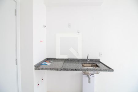 Cozinha de kitnet/studio à venda com 1 quarto, 24m² em Campo Belo, São Paulo