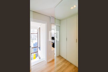 Apartamento para alugar com 63m², 1 quarto e 1 vaga Apartamento para alugar com 63m², 1 quarto e 1 vagaCloset