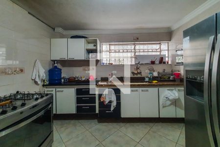 Casa à venda com 125m², 4 quartos e 3 vagas Casa à venda com 125m², 4 quartos e 3 vagascozinha