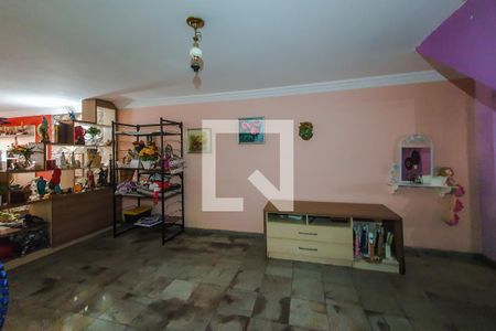 Casa à venda com 125m², 4 quartos e 3 vagas Casa à venda com 125m², 4 quartos e 3 vagassala