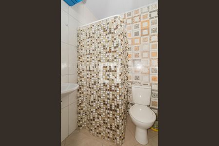 Banheiro de kitnet/studio para alugar com 1 quarto, 30m² em Guapira, São Paulo